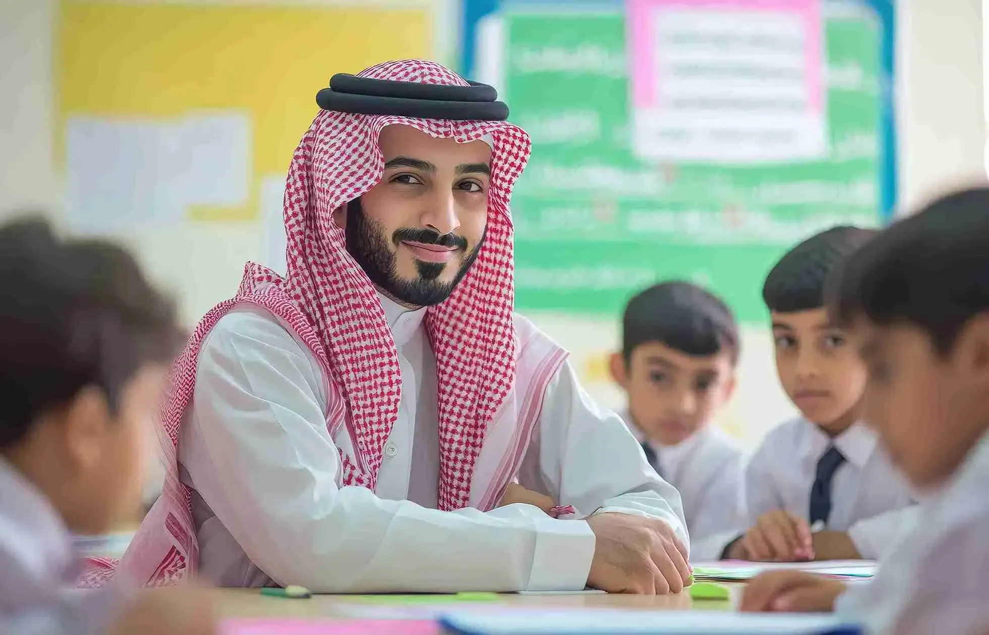 رفض الرجل أن يعطي المقترِض النقود إلا بحضور الشهداء والكفيل. صواب خطأ