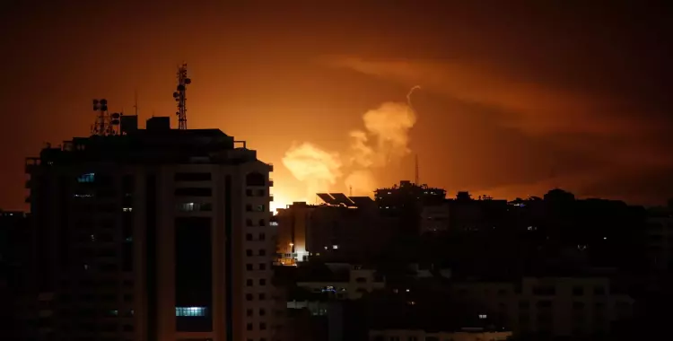  جيش الاحتلال يبدأ قصفا على قطاع غزة.. ما الذي يحدث هناك؟ وما أسبابه؟ 