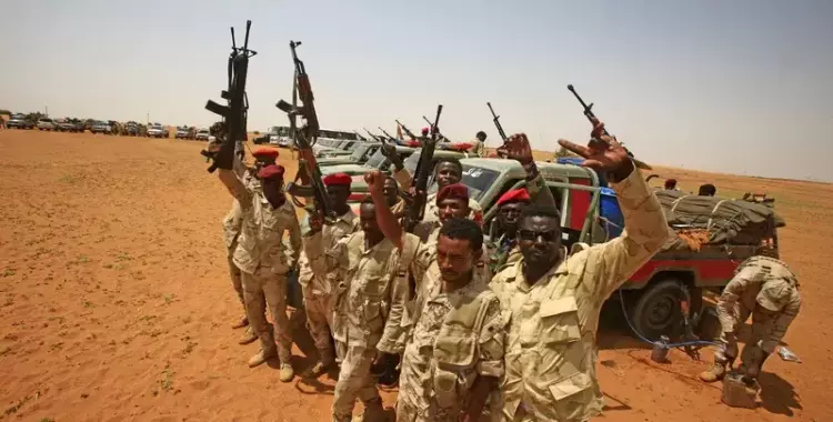  عودة الجنود المصريين من السودان إلى القاهرة.. صورة الدفعة الأولى 