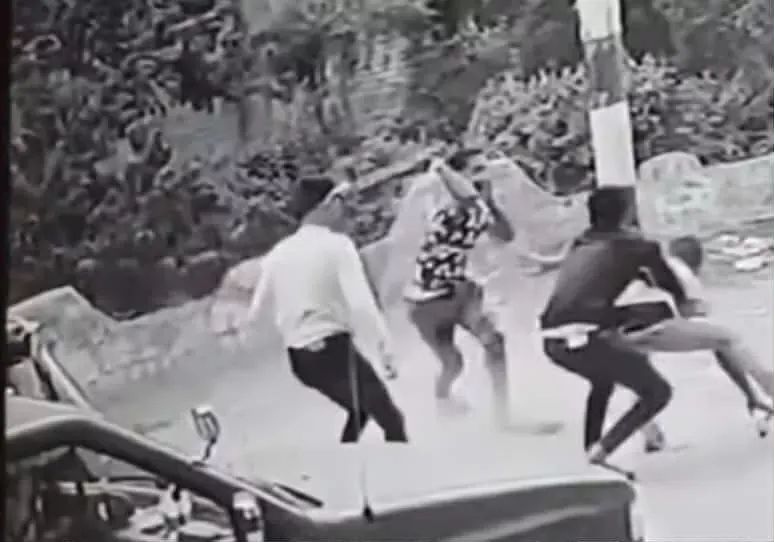 بالصور.. رجل يفقد ذراعه دفاعا عن زوجته بعد معاكستها بالدقهلية