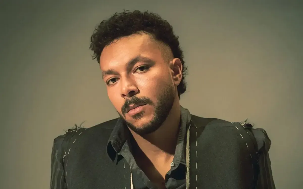 زواج ويجز وأول ظهور له من شهر العسل يشعل السوشيال ميديا (صور)