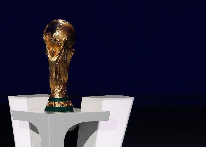 من هو اول منتخب عربي شارك في كاس العالم؟