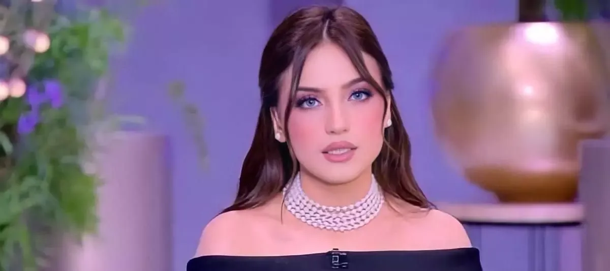 ياسمين عز للستات: جوزك مكانه الطبيعي علبة حلاوة المولد «فيديو»