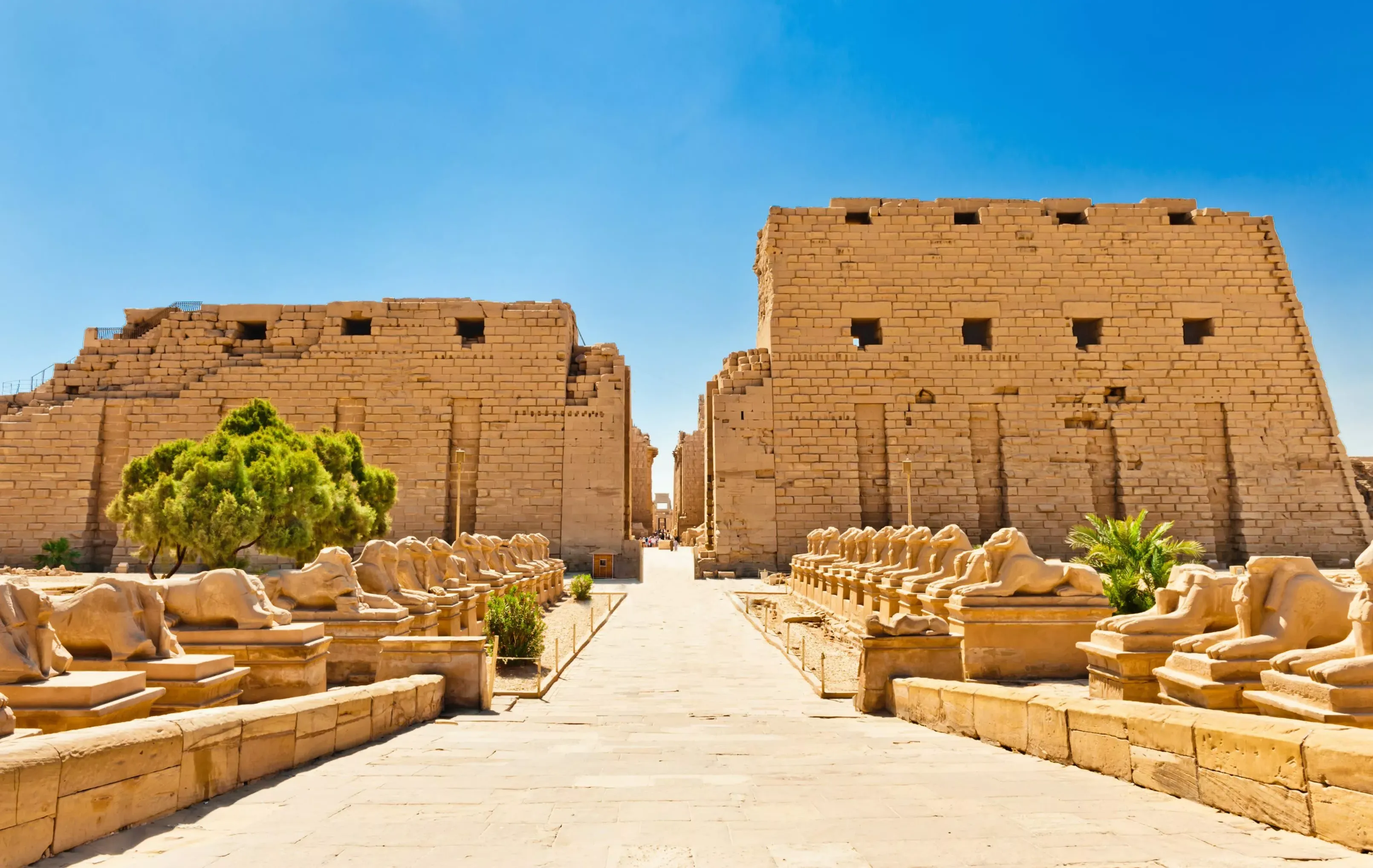مواعيد زيارة المناطق الأثرية بالأقصر بالتوقيت الشتوي الجديد لعام 2026 2027