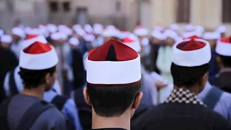 حقيقة إلغاء مادة الأحياء لطلاب الصف الثاني الثانوي الأزهري علمي واستبدالها بالتاريخ