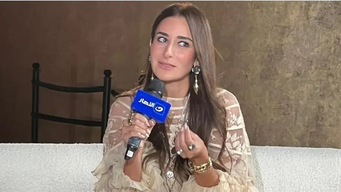 سعر حلق أمينة خليل من زارا.. مفاجأة