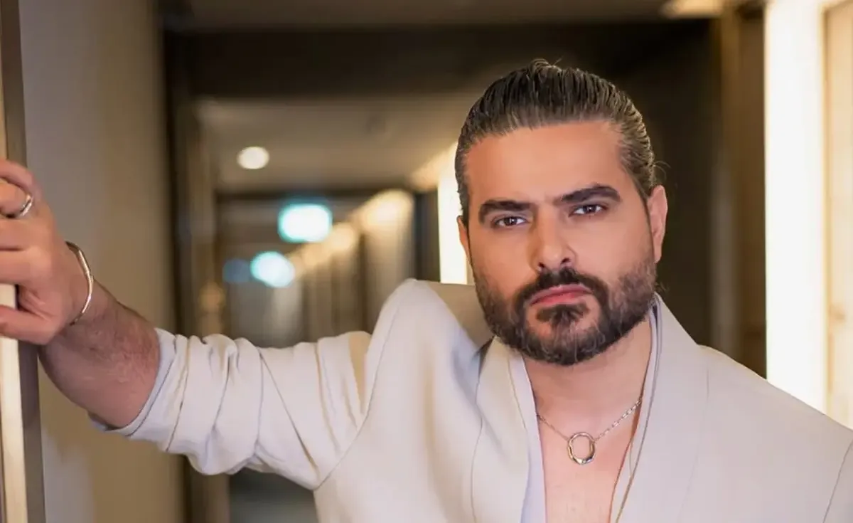 ما هي ديانة ناصيف زيتون ونشأته العائلية؟