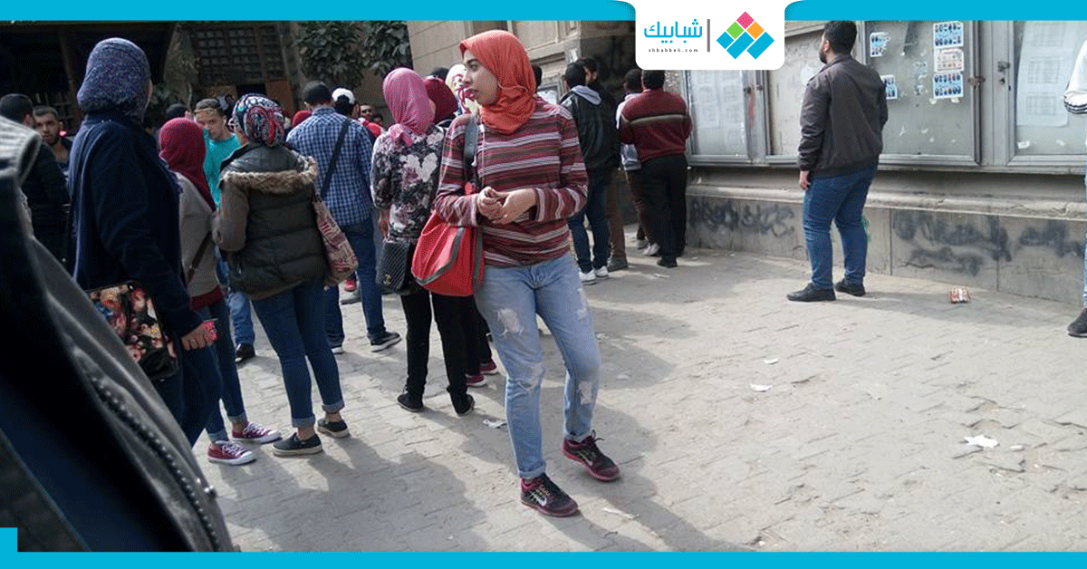 غضب طلابي بـ«حقوق القاهرة» لنفاذ تذاكر حفل «منير» 