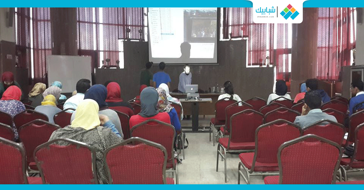  صور| انطلاق فاعليات ورشة صحافة الفيديو بجامعة القاهرة 