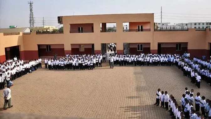 ما هي مدرسة الصداقة السودانية بالقاهرة؟