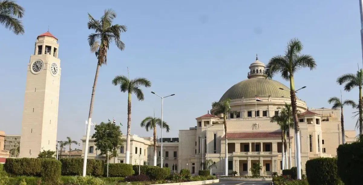 بعد تصريحات السيسي.. ترند «إلغاء كليات التربية» يتجدّد