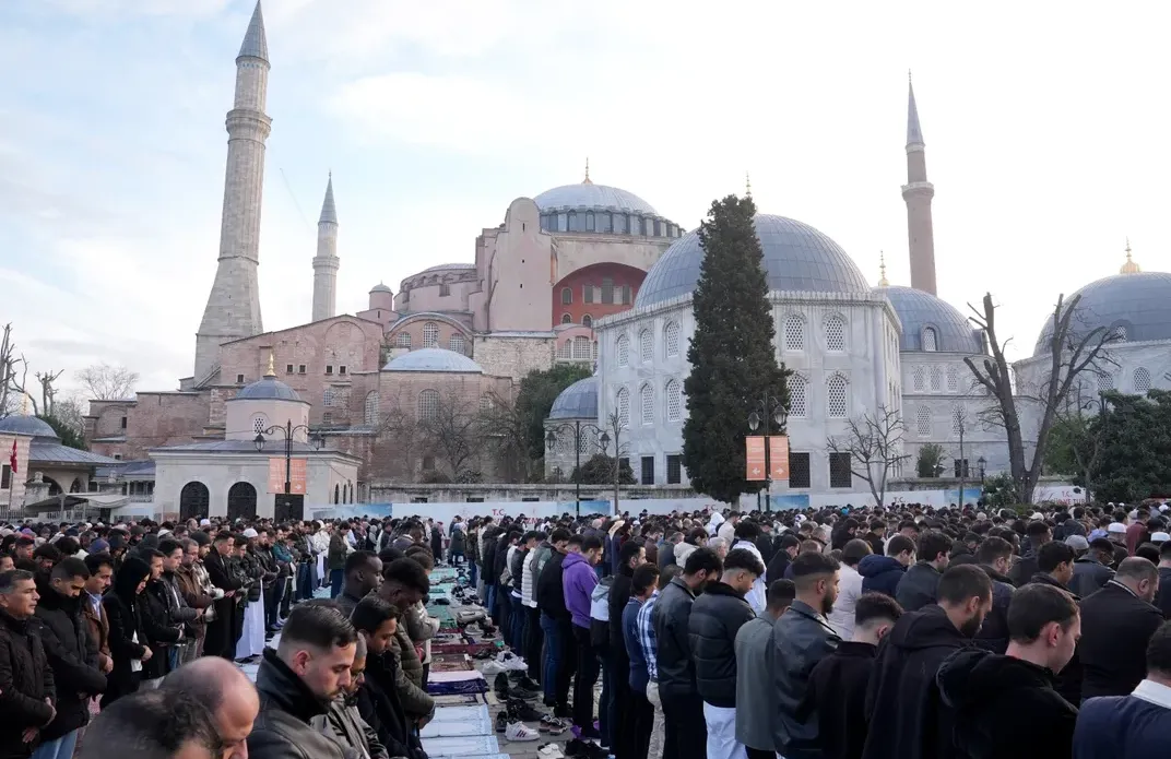 موعد صلاة عيد الفطر 2026 في أستراليا ومسجد لاكيمبا بسيدني