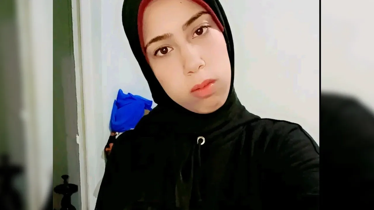 سبب القبض على علياء قمرون.. قضية تضم 11 بلوجر