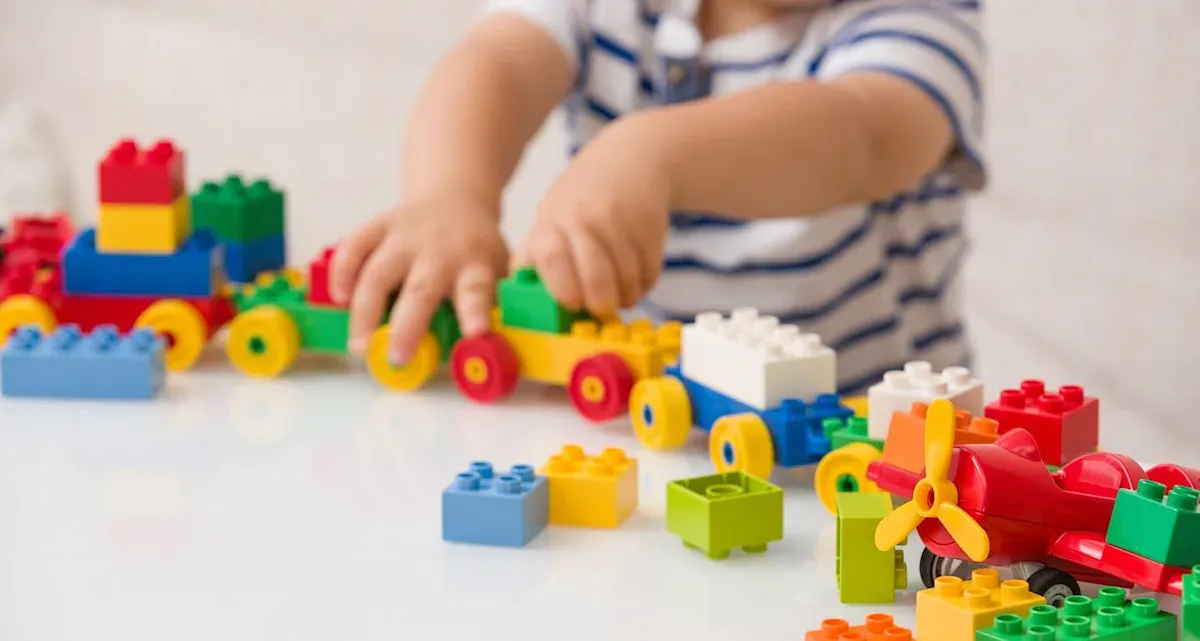 ضبط موظف بمدرسة تحرش بطالب حضانة في المقطم