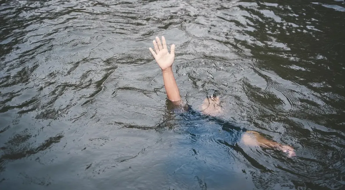 غرق طالب إعدادي في نيل رشيد خلال رحلة الهروب من حرارة الجو