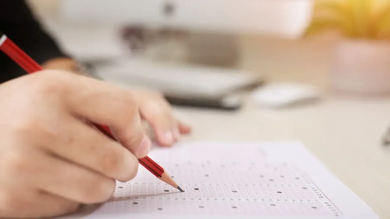 موعد امتحانات الصف الثاني بكالوريا 2027 امتى؟