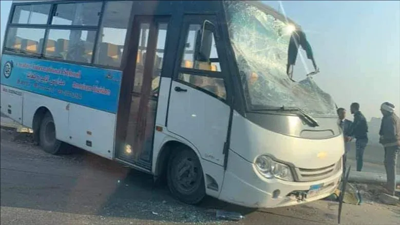 انقلاب أتوبيس إحدى المدارس في حدائق الأهرام وإصابة عدد من الطلاب