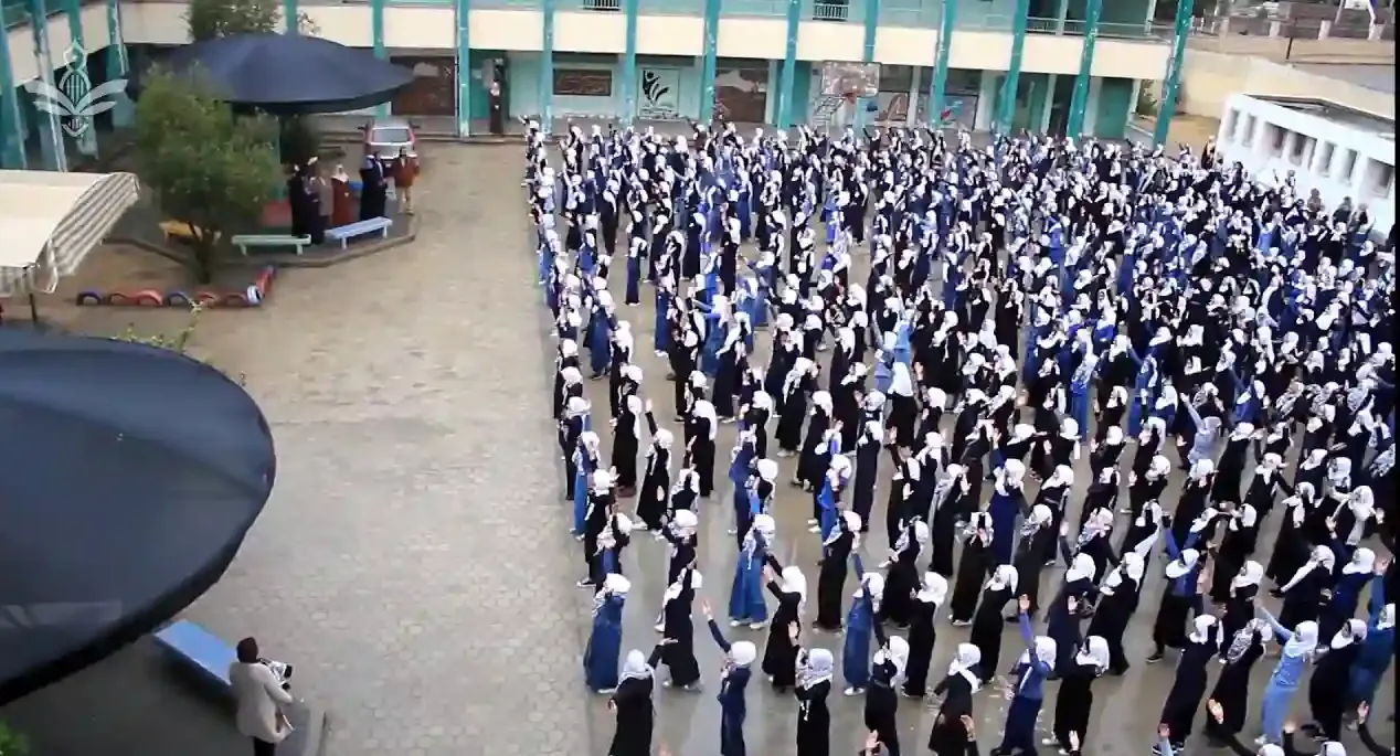 إذاعة مدرسية عن اليتيم كاملة الفقرات وحديثة