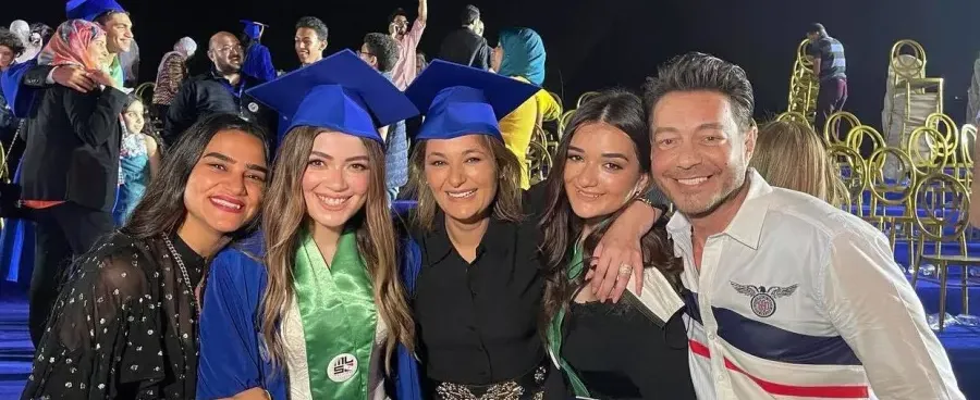 فيديو تخرج ملك وليلى أحمد زاهر والجمهور: كبرتوا امتى