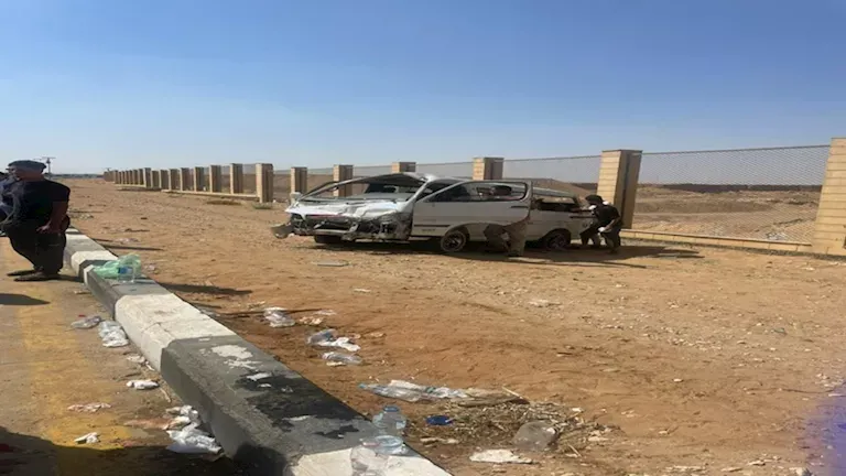 انقلاب ميكروباص مدارس على الطريق السياحي وإصابة 6 أطفال