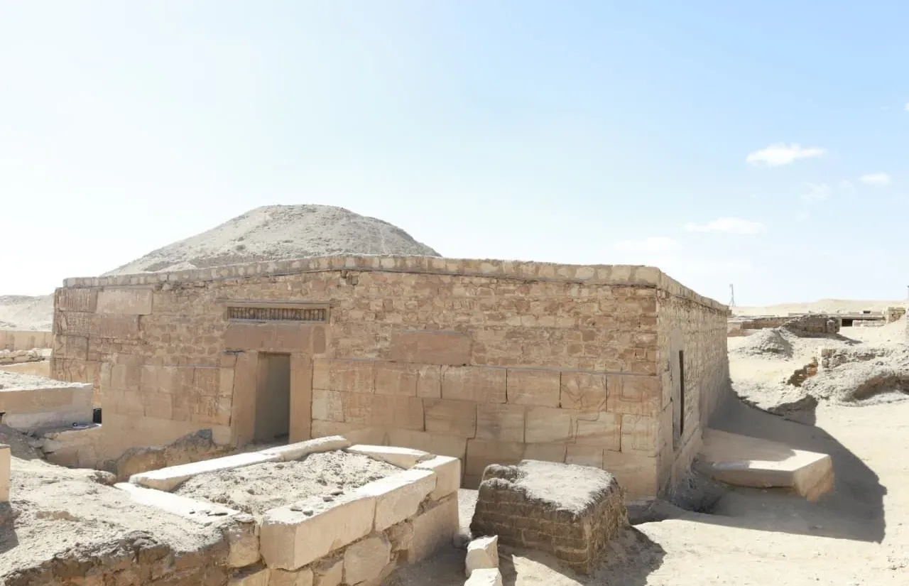 سرقة مقبرة خنتي كا.. النيابة الإدارية تعاين بسقارة