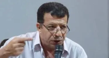 من هو الشاعر صلاح فاروق العايدي الذي توفي اليوم؟