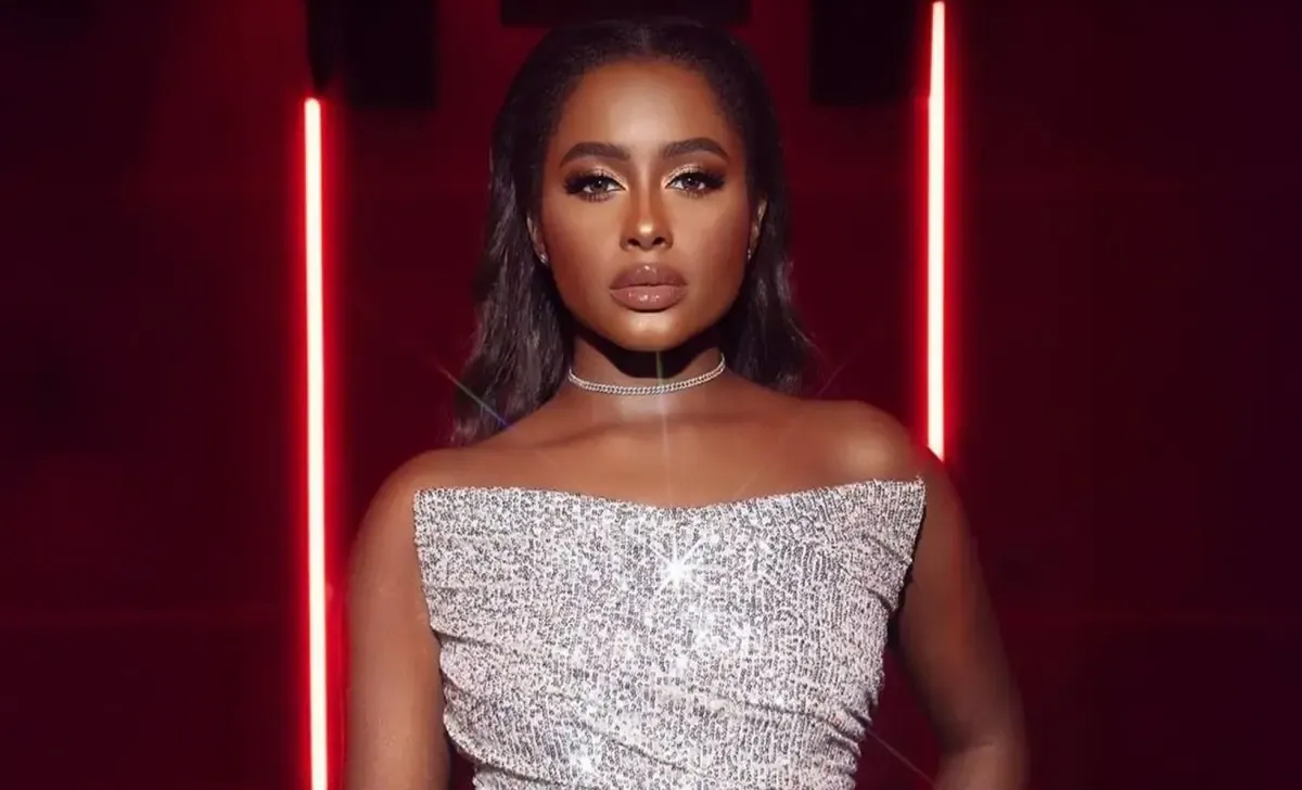 من هي المغنية داليا مبارك؟: قصة نجاح الفنانة السعودية من الموهبة إلى النجومية