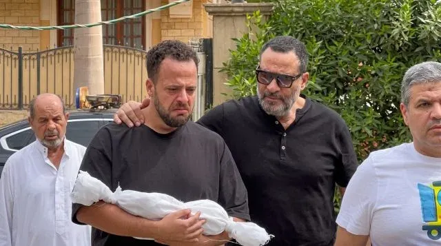 سبب وفاة حفيد ماجد المصري.. الأيام الأخيرة قبل رحيله بعد ولادة يونس وتوأمه