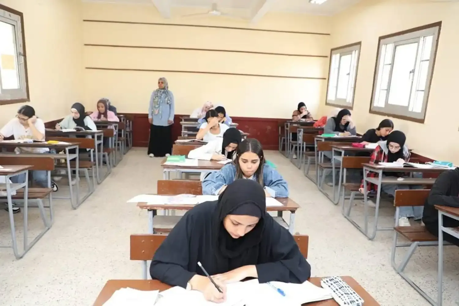  حل امتحان عربي الصف الثالث الإعدادي الترم الثاني 2025 السويس 