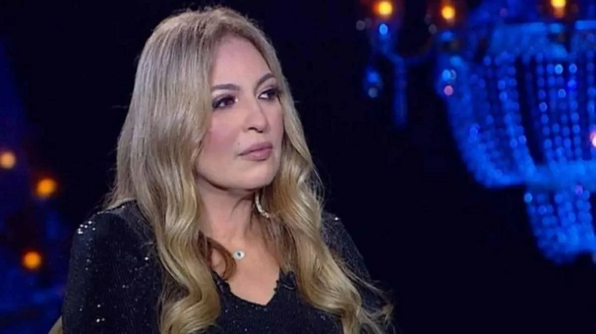 «كان الكراش بتاعي».. طلب نهلة سلامة الزواج من محمود حميدة ورده المفاجئ