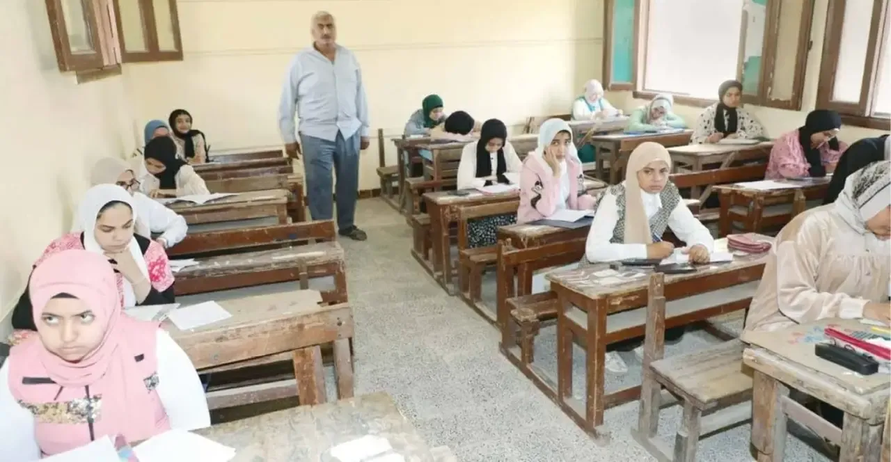 حل امتحان حاسب آلي الفيوم للشهادة الإعدادية الترم الثاني 2026