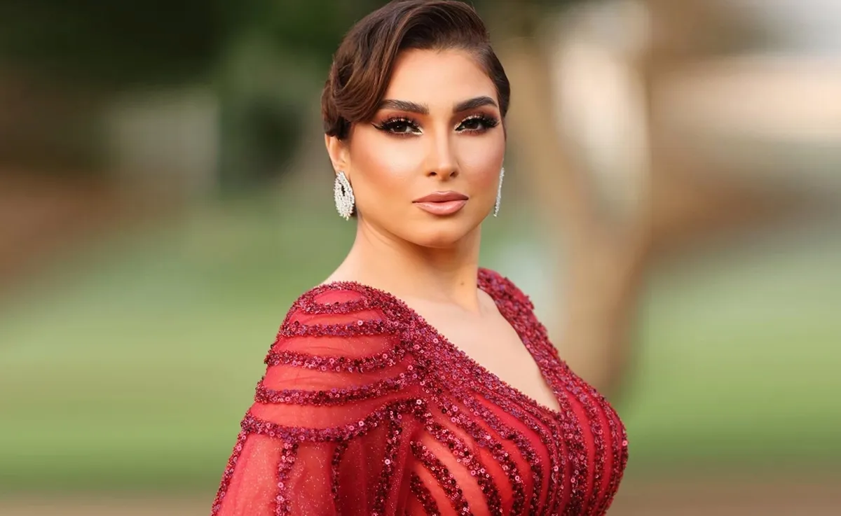 سن روجينا الحقيقي.. حكاية نجمة مصرية تجاوزت الخمسين بإطلالة شبابية