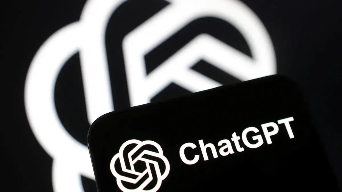 سيلفي للذكاء الاصطناعي.. تريند جديد من chatgpt وظهوره للناس بشخصيته الحقيقية (صور)