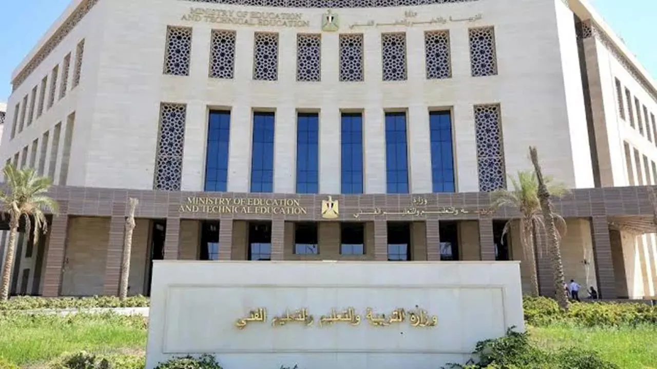 إطلاق مدارس فارما المصرية الإيطالية الجديدة 2026.. التعليم تحدد تخصص صناعة الأدوية