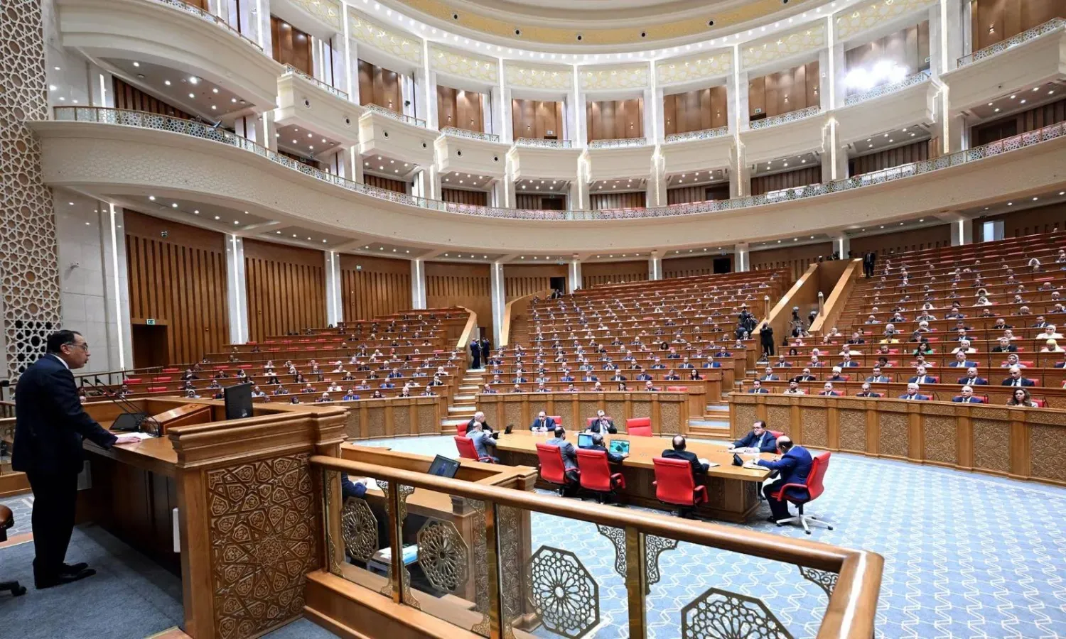 وزراء مستمرون في مناصبهم بتشكيل الحكومة الجديد 2026