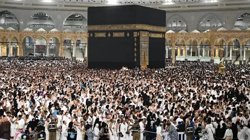 تأشيرة عمرة متعددة الدخول بصلاحية عام وإقامة 90 يوما.. تعرف على الشروط