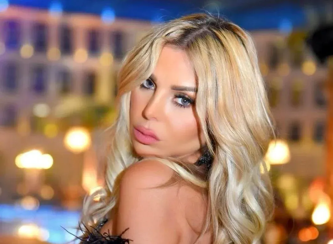 حالة الفنانة رزان المغربي الصحية بعد وقوع سقف المسرح