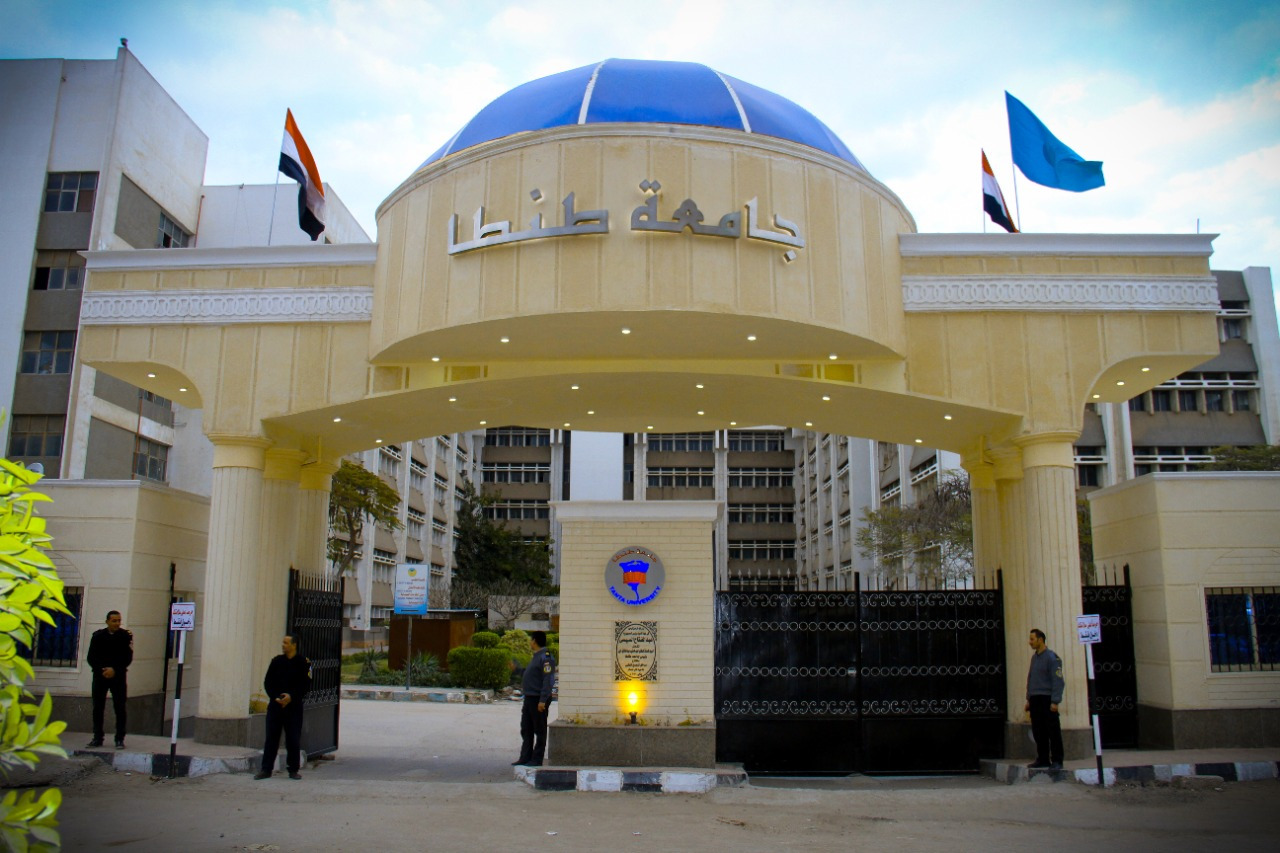  نقل عدد من طالبات جامعة طنطا إلى المستشفى بسبب الموجة الحارة 