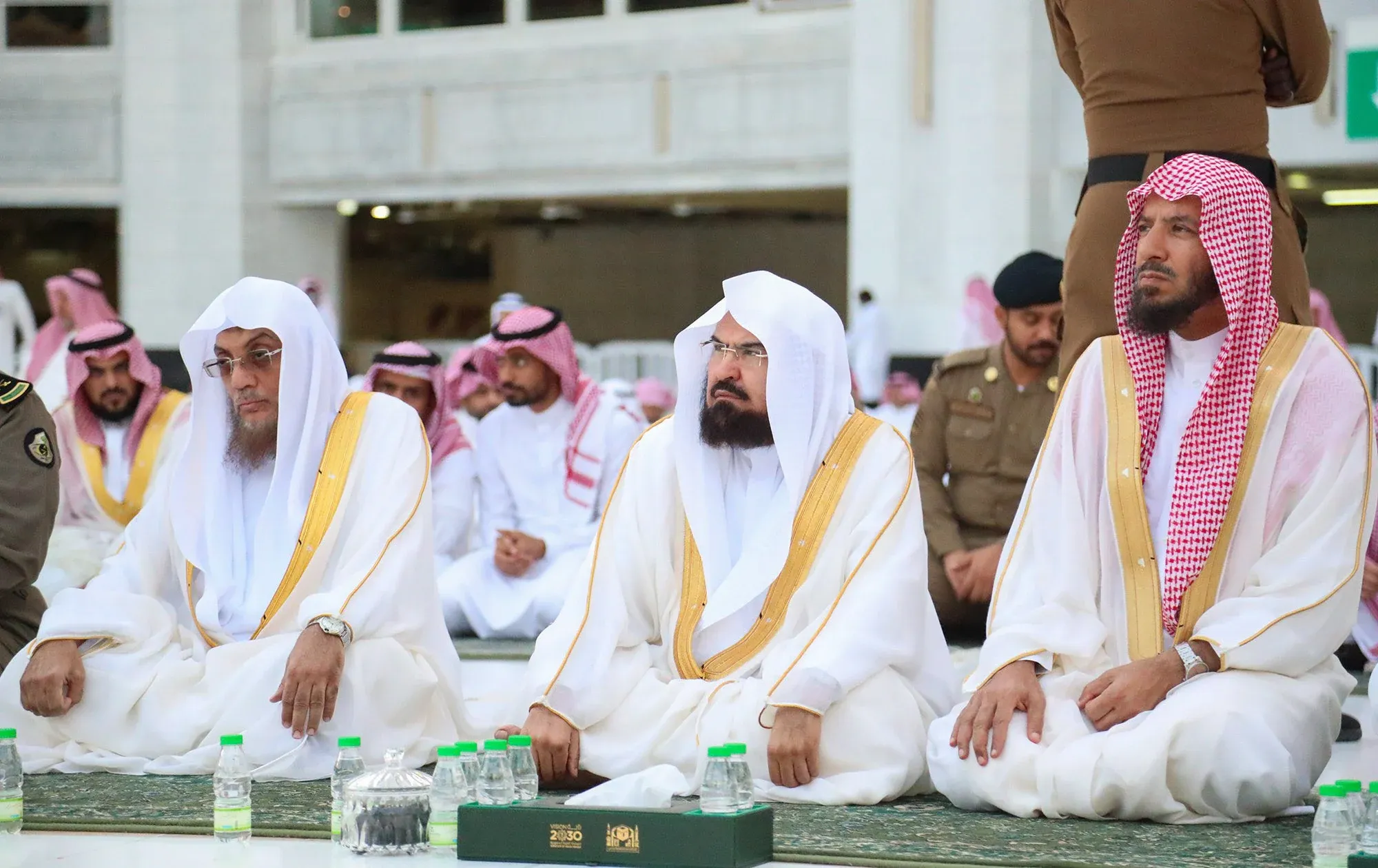 ‏الجدول الأسبوعي لأئمة المسجد الحرام  من الأحد ٢٠ شعبان  إلى السبت ٢٦ شعبان ١٤٤٧هـ