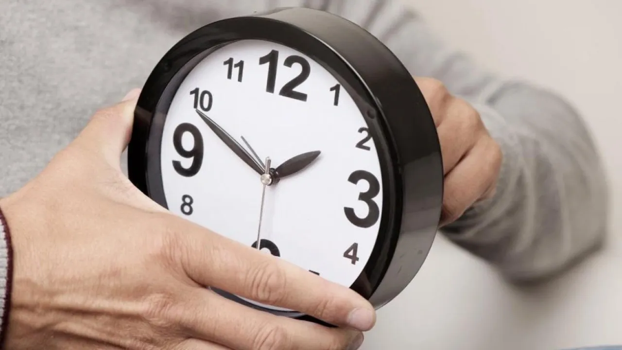 هل تم تغيير الساعة في مصر اليوم الجمعة 27 مارس 2026؟