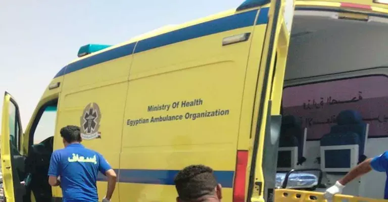 في 6 دقائق.. الطفل محمد رجب ينقذ والده من الموت بعد إصابته بجلطة على الطريق الصحراوي (فيديو)