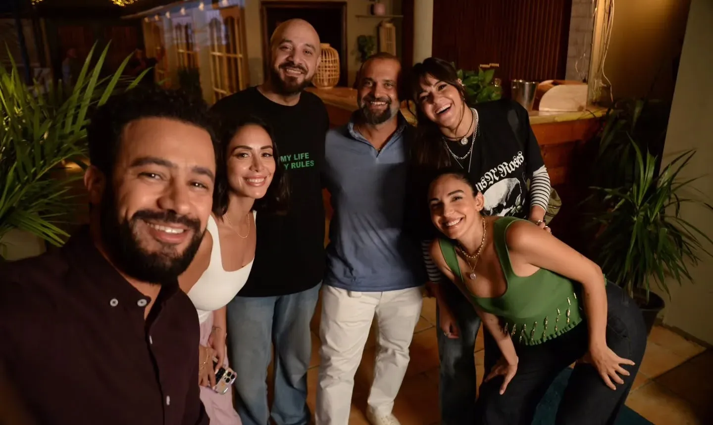 قصة فيلم إذما.. هدية غامضة من الماضي تقلب حياة شاب ثلاثيني