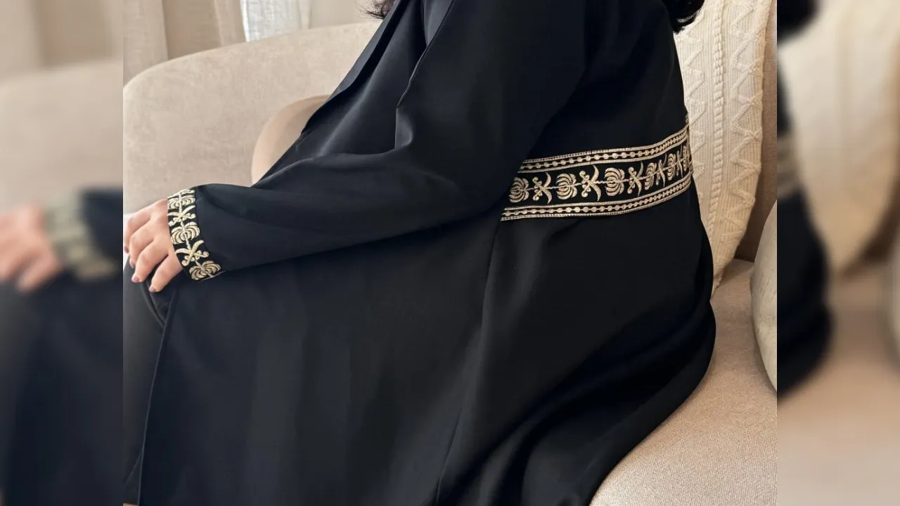 عروض عباية اليوم الوطني 95 بتصميمات جديدة وأسعار مخفضة
