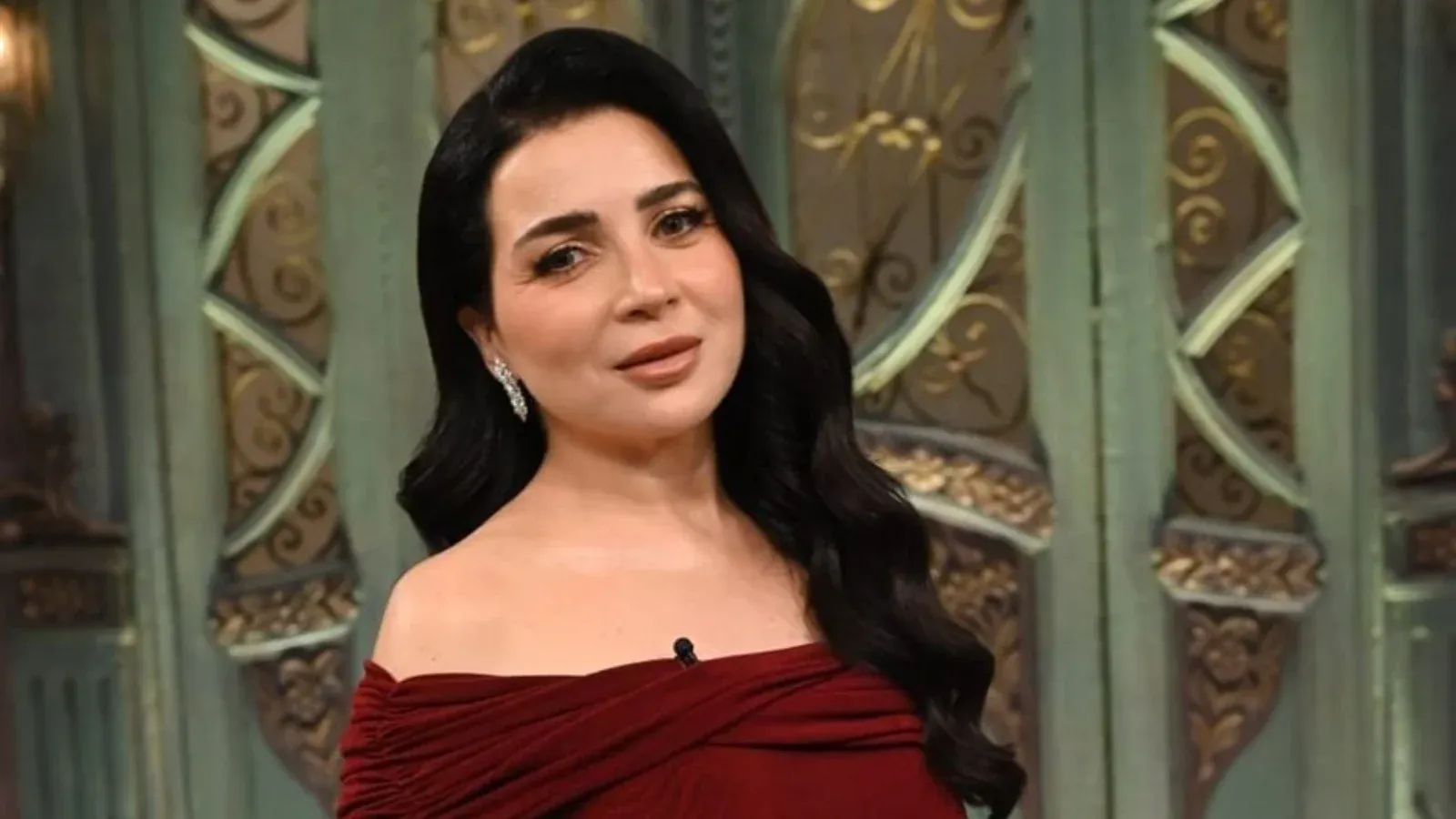 أي حاجة ربنا يجيبها كويسة.. هل مي عز الدين حامل وماذا قالت في برنامج صاحبة السعادة؟