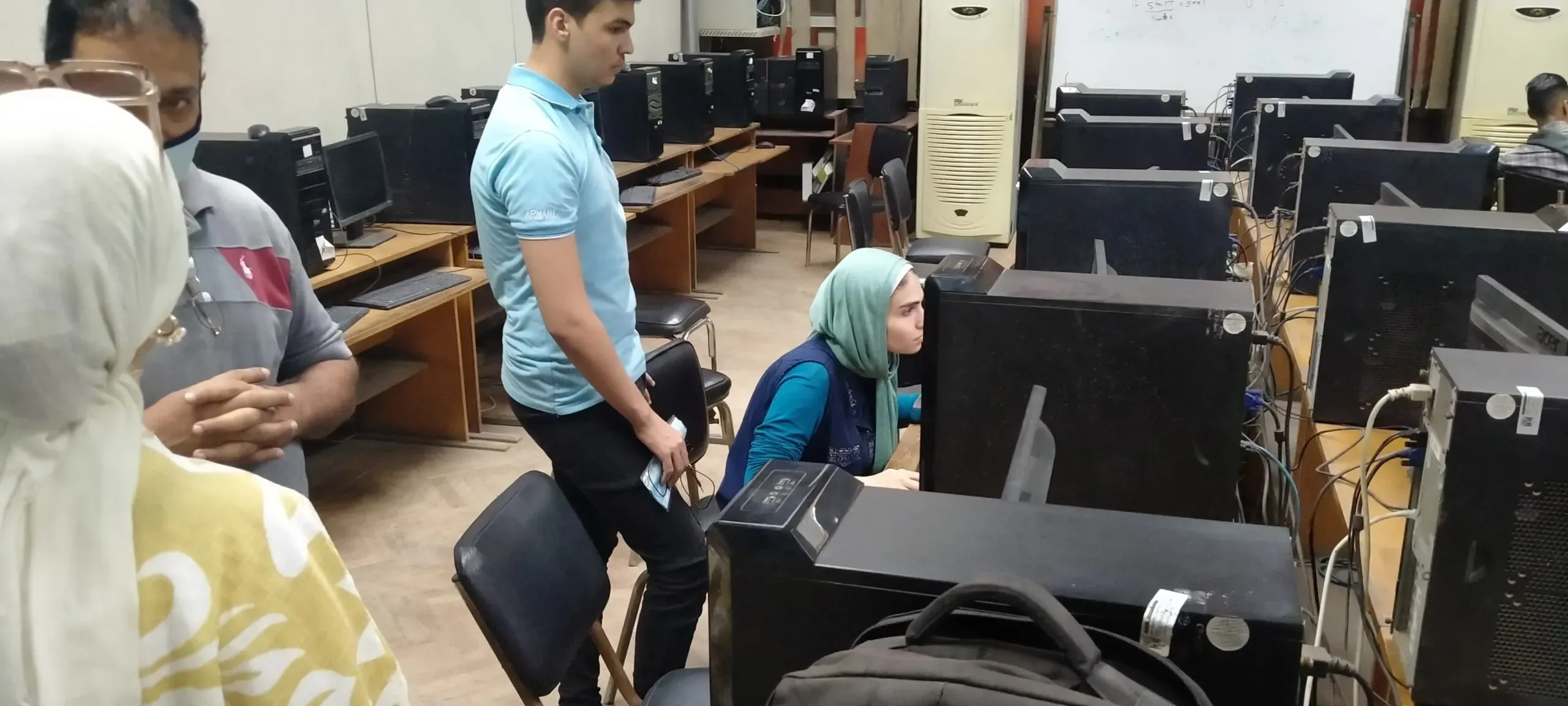 معاهد حكومية دبلوم تجارة المتاحة لطلاب 2024 2025