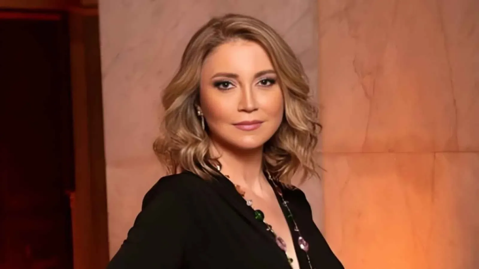 سبب وفاة أليكس ابن الفنانة نورا رحال