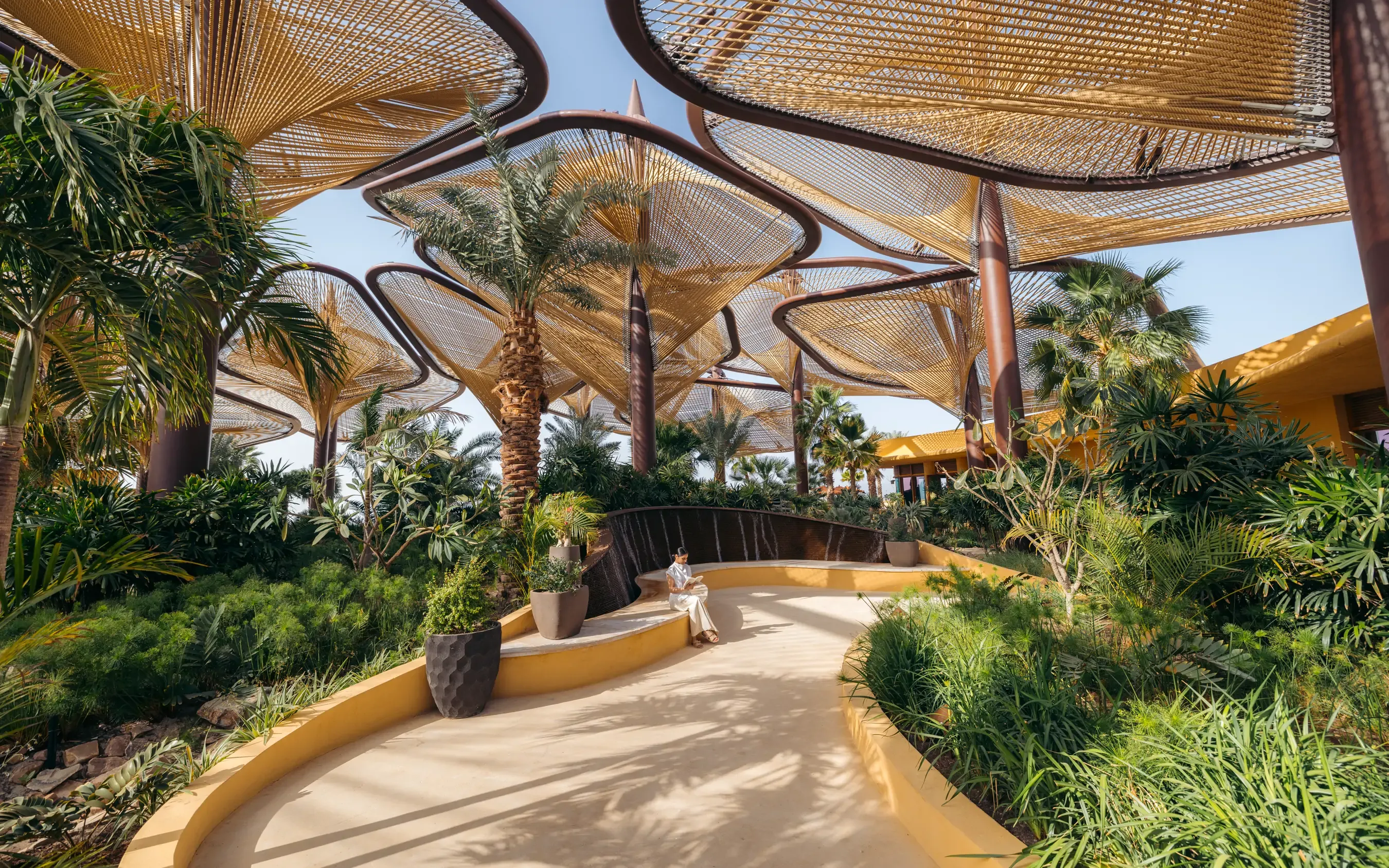 عروض اليوم الوطني 96 في منتجع Six Senses Southern Dunes