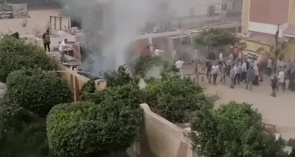 حريق كانتين مدرسة بالمنيا وسط ذعر الطلاب (صور)