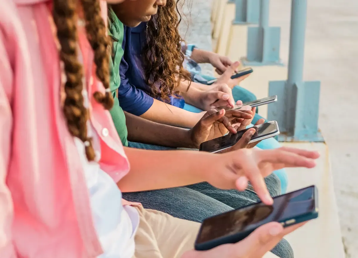 موعد طرح شريحة اتصالات للأطفال في مصر بضوابط رقابية جديدة