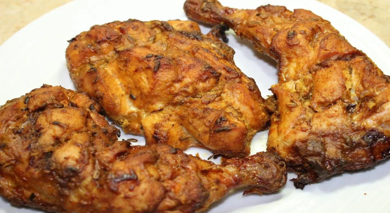 هل الفراخ مضرة؟.. ضياء العوضي يزلزل نظام الطيبات بقرار منع الدواجن